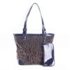 An Elegant Stripe Fashion Lady Handbag