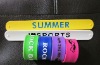 Cheap rainbow silicone slap band