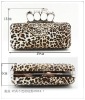 Cool Rhinestone crystal SKULL clutch bag 063