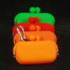 SGS&RoHS approved Silicone mini glasses case with keychain