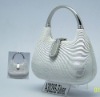 handbag,dress bag,evening bag