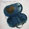 heart-shaped mirror comestic box