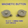 magnetic button