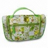 toiletry bag with one top handle